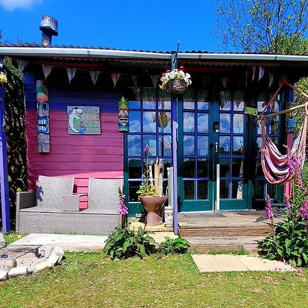 Treguth Glamping Unique Experience - Themed Huts Hotel Saint Day ภายนอก รูปภาพ